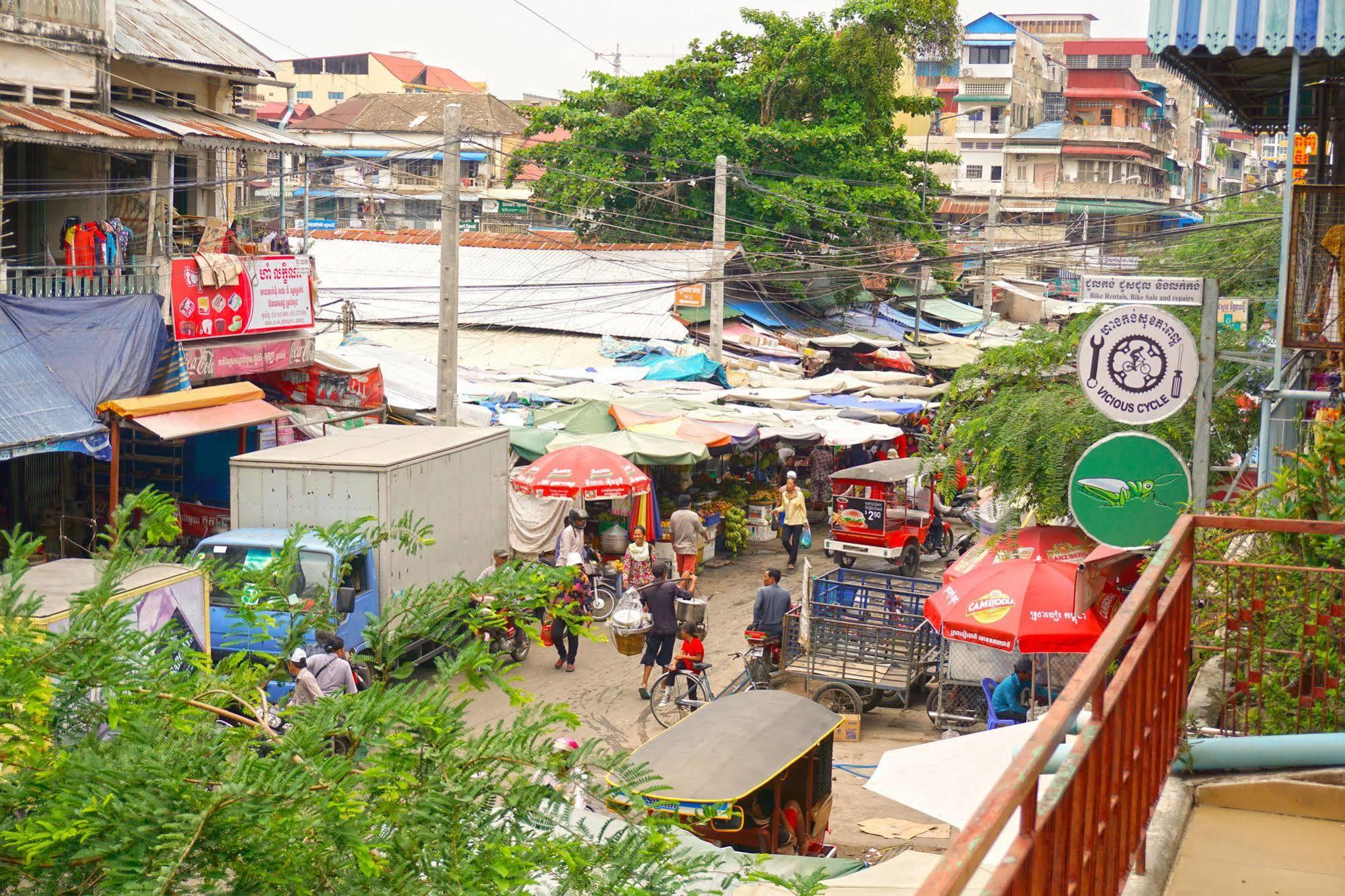 Riverside Backpackers Phnom Penh Eksteriør bilde